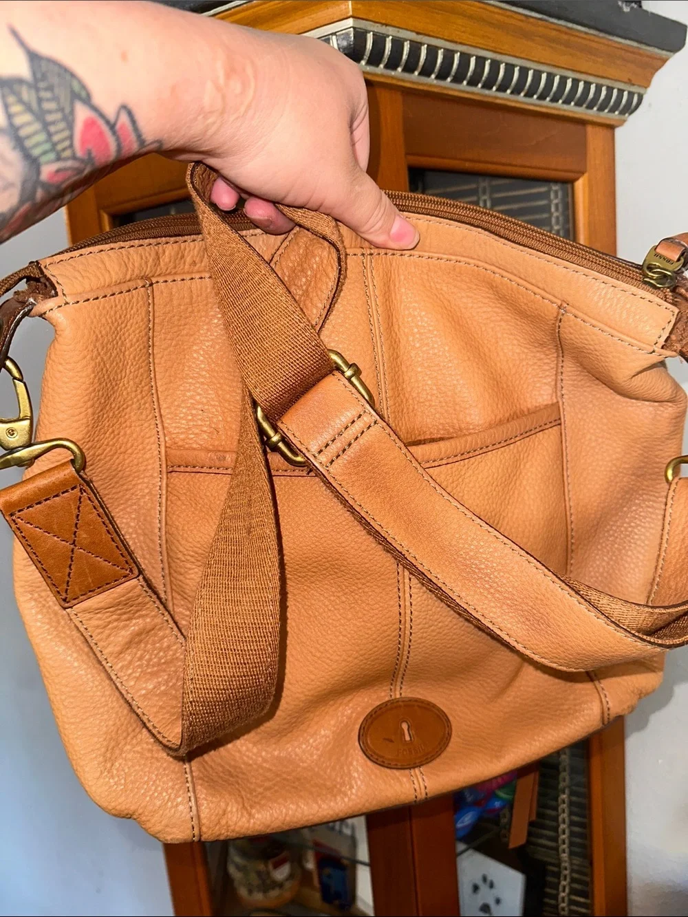 Fossil genuine leather
